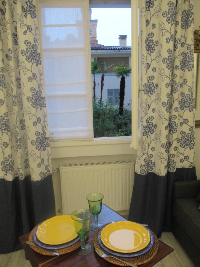 Le Ptit Nicois Sur Le Port Apartment นีซ ภายนอก รูปภาพ